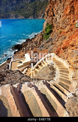 Letzte Schritte, um die winzigen kleinen Kapelle des Agios Georgios, Telendos Insel (Gemeinde von Kalymnos), Dodekanes, Griechenland. Stockfoto