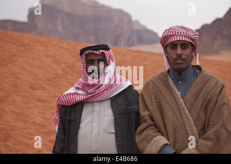 Beduinen in die Wüste Wadi Rum, Jordanien Stockfoto