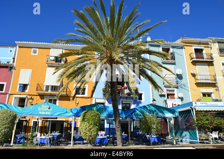 Restaurants am Meer, Costa Blanca, Provinz Alicante, Villajoyosa (La Vila Joiosa), Königreich Spanien Stockfoto