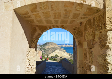 Mauern der Burg Santa Bárbara, Alicante, Costa Blanca, Provinz Alicante, Königreich von Spanien Stockfoto