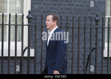 London, UK. 8. Juli 2014. Britischen Regierung Ministern besuchen 10 Downing Street in London für die wöchentlichen Kabinettssitzung. Im Bild: DAVID CAMERON MP - Ministerpräsident. © Lee Thomas/ZUMA Draht/Alamy Live-Nachrichten Stockfoto