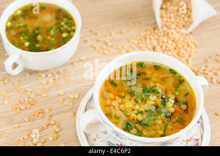 Eine leckere Erbsensuppe Hausmannskost Stockfoto