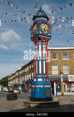 Sheerness, Uhrenturm im Stadtzentrum. Isle of Sheppey, Kent, Großbritannien. HOMER SYKES AUS DEN 2014 2010ER JAHREN Stockfoto