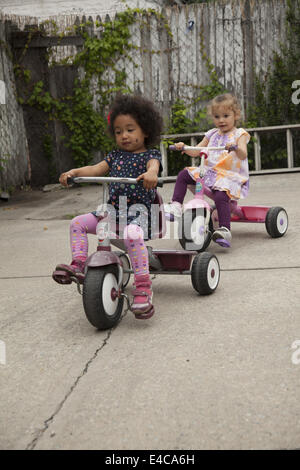 "Smart Kids Are Us" Kindergarten und frühen Lernzentrum in Kensington, einer multikulturellen Nachbarschaft in Brooklyn, New York. Stockfoto