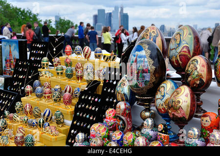 Verkauf von Souvenirs auf den Sperlingsbergen in Moskau Stockfoto