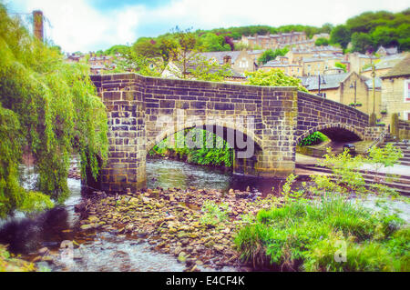 Alte Packhosre-Brücke in Hebden Bridge, West Yorkshire Stockfoto