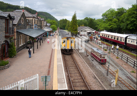 Ansicht von Betws-y-Coed-Station in Conwy Valley, Gwynedd, Nordwales, UK. Stockfoto