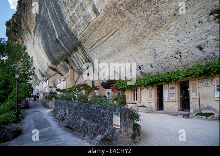 Kartenbüro der Grotte du Grand Roc bei Les Eyzies-de-Tayac-Sireuil, Dordogne, Aquitaine, Frankreich Stockfoto