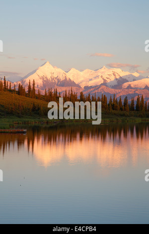 Mt. McKinley, lokal bekannt als Denali, Wonder Lake, Denali-Nationalpark, Alaska. Stockfoto