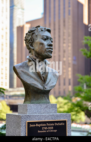 Jean-Baptiste Pointe DuSable, Gründer von Chicago, Büste Skulptur in Pioneer Gericht entlang der Magnificent Mile, Michigan Av Stockfoto