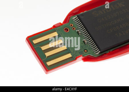 Detailansicht von SanDisk USB flash Drive connector Stockfoto