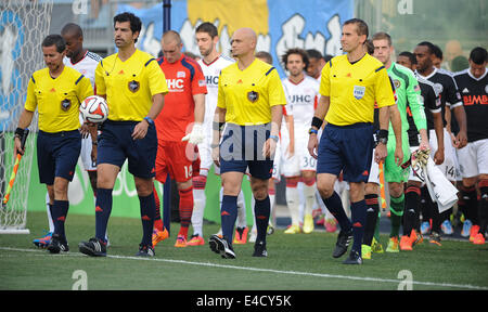 Chester, Pennsylvania, USA. 8. Juli 2014. Der Union und die Revolution auf den Platz zu Fuß beginnen ihre Viertelfinale US Open Cup entsprechen der im PPL Park in Chester Pa Credit stattfand: Ricky Fitchett/ZUMA Draht/Alamy Live News Stockfoto