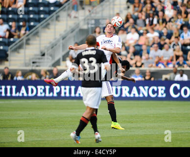 Chester, Pennsylvania, USA. 8. Juli 2014. Philadelphia Union Spieler FABIO ALVES, (33) im Kampf gegen die New England Revolution während der Viertelfinale US Open Cup Spiel der im PPL Park in Chester Pa Credit stattfand: Ricky Fitchett/ZUMA Draht/Alamy Live News Stockfoto