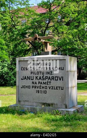 Denkmal des ersten tschechoslowakischen Piloten Ing. Jan-Kaspar.  (Foto/Rostislav Kalousek CTK) Stockfoto