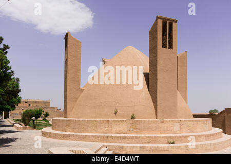 Wasser-Kühler mit Windtowers, Meybod, Yazd, Iran Stockfoto