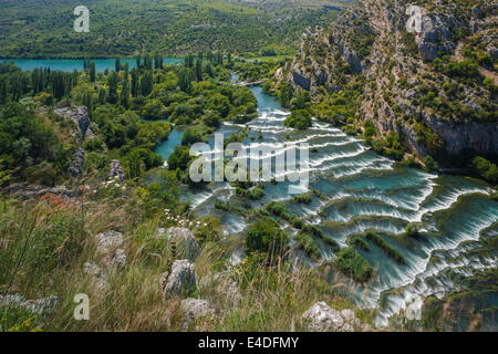 Kaskaden auf Roski Slap Wasserfall, Nationalpark Krka, Kroatien Stockfoto