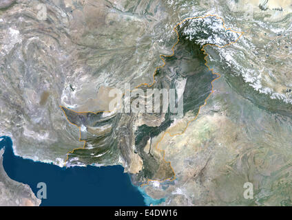 Pakistan, Asien, Echtfarben-Satellitenbild mit Rand und Maske. Satellitenansicht von Pakistan (mit Rand und Maske). Dieses Bild Stockfoto