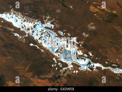 Lake Amadeus, Australien, Echtfarben-Satellitenbild. Wie hektisch Pinselstriche bedecken Feuer Narben der kargen Landschaft in der Nähe von See A Stockfoto