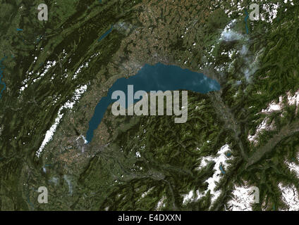 Leman See, Europa, Echtfarben-Satellitenbild. Echtfarben-Satellitenbild der Genfer See, der größte natürliche Süßwassersee Stockfoto
