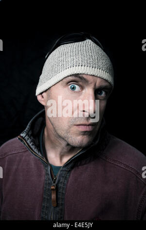 Skurrile Porträt eines Mannes in seinen Vierzigern. Stockfoto