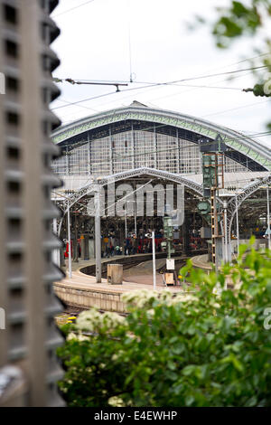 Blick auf den Hauptbahnhof in Köln, Deutschland Stockfoto