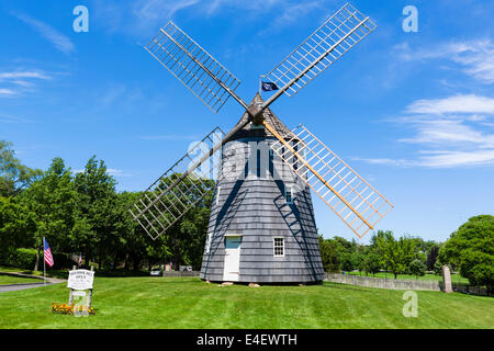 Die alten Haken Windmühle im Dorf von East Hampton, Suffolk County, Long Island, NY, USA Stockfoto