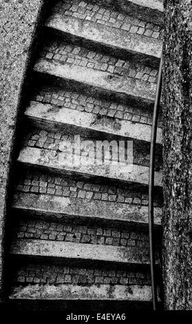 Grunge geschwungene Treppe Stockfoto