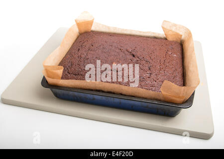 Lebkuchen in einer rechteckigen Zinn/Pfanne frisch aus dem Ofen [Land] "einen Kuchen zu machen" (9 von 22) Stockfoto