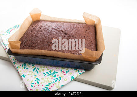 Lebkuchen in einer rechteckigen Zinn/Pfanne frisch aus dem Ofen [Land] "einen Kuchen zu machen" (8 von 22) Stockfoto