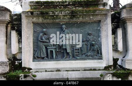 Es ist ein Foto von einem Flachrelief ist an der Stelle des Denfert Rochereau in Paris im 15. disctric Stockfoto