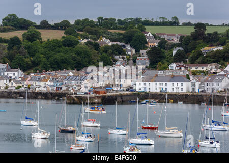 Spülung des malerischen Dorfes gegenüber Falmouth Cornwall England uk gb Stockfoto