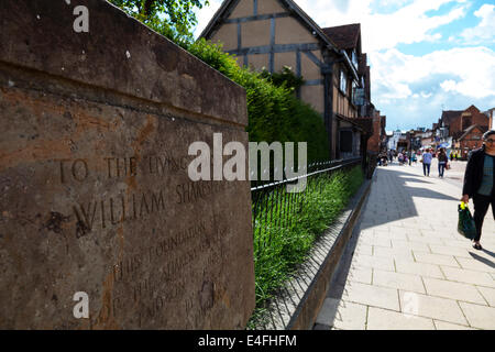 Der Haupteingang des Shakespeares Geburtsort. 16. Jahrhundert historischen Haus in Henley Street. Stratford-upon-Avon UK England Stockfoto