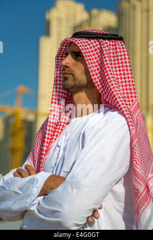 Porträt der jungen arabischen Geschäftsmann Stockfoto