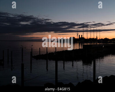 Sonnenuntergang über Friedrichshafen, Bodensee, Deutschland Stockfoto