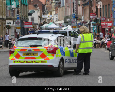 Polizei Streifenwagen in Winchester Stadtzentrum Hampshire England UK Stockfoto