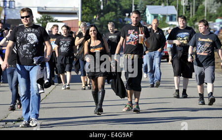 Vizovice, Tschechische Republik. 10. Juli 2014. Das Masters of Rock-Musikfestival startet am 10. Juli 2014 in Vizovice, Tschechische Republik.  Bildnachweis: CTK/Alamy Live-Nachrichten Stockfoto