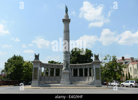 Richmond, VIRGINIA, USA. 7. Juli 2014. 20140707 - das Jefferson Davis Denkmal auf Denkmal-Allee in Richmond, Virginia. © Chuck Myers/ZUMA Draht/Alamy Live-Nachrichten Stockfoto