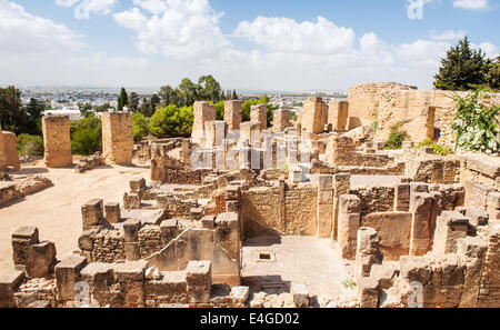 Ruinen der antiken Stadt Karthago von den Römern zerstört befindet sich auf dem Byrsa-Hügel, Vororte der Stadt Tunis, Tunesien Stockfoto