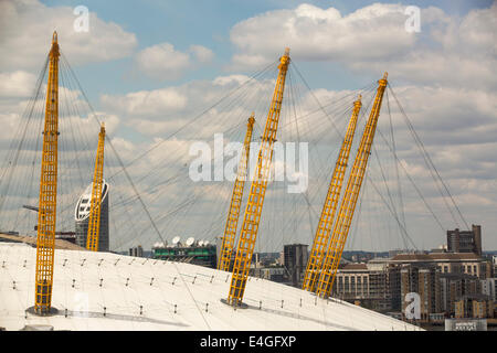 Die O2-Arena auf der Themse in London, Vereinigtes Königreich, wurde es formal Millenium Dome. Stockfoto