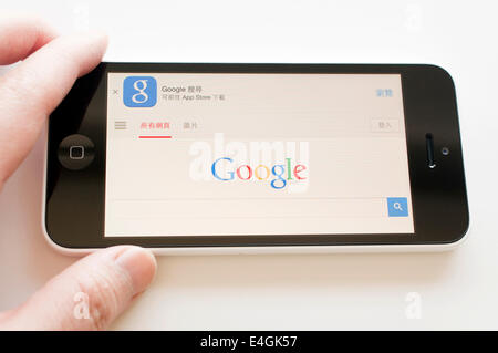 Coquitlam BC Kanada - 2. Juli 2014: Foto der Google-Suchmaschine auf dem Iphone 5 C, google.com als die am häufigsten besuchte Seite in die Stockfoto