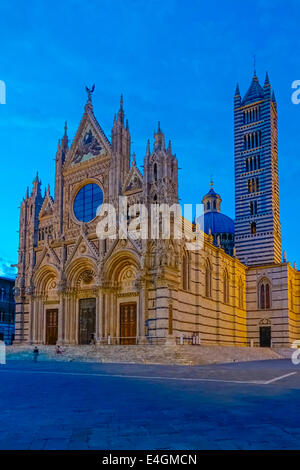 Dom von Siena, Cattedrale di Santa Maria Assunta, aus weißem und schwarzem Marmor, Old Town, Siena, Toskana, Italien, Europa Stockfoto