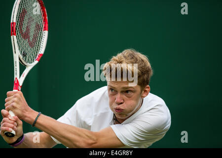 Wimbledon Tennis 2014 Boys Doppel Finale - Court 18 ORLANDO LUZ (BRA) & MARCELO ZORMANN (BRA) V STEFAN KOZLOV (USA) & ANDREY R Stockfoto