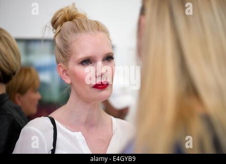 Berlin, Deutschland. 11. Juli 2014. Das Modell Mirja Du Mont besucht die Gala Fashion Brunch in der Linie der Berlin Fashion Week in Berlin, Deutschland, 11. Juli 2014. Sie laufen vom 08. bis 11. Juli 2014. Foto: Daniel Naupold/Dpa/Alamy Live News Stockfoto