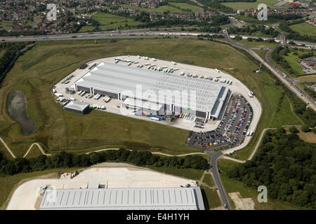 Luftaufnahme der Genossenschaft Supermarkt regionale Verteilung Zentrum RDC bei J28 der M1 in der Nähe von Alfreton, UK Stockfoto