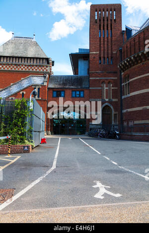 RSC Royal Shakespeare Gesellschaft Jubilee Pavillon Außenaufnahme von Stratford bei Avon UK England vor Fassade Stockfoto