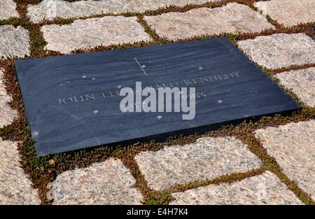 Arlington, Virginia: Präsident John Fitzgerald Kennedy Grabstätte auf dem Arlington National Cemetery Stockfoto