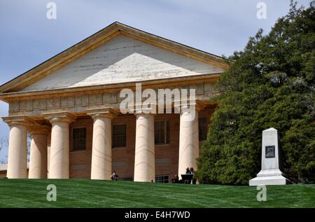 Arlington, Virginia: Ostfassade von Arlington House, das ehemalige Haus von General Robert E. Lee, auf einem Hügel im Arlington National Stockfoto