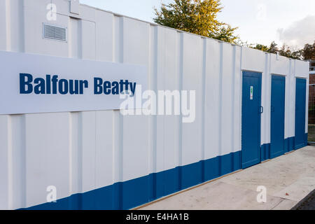 Toiletten zur Verfügung gestellt von Baufirma für Arbeiter auf der Baustelle. Stockfoto