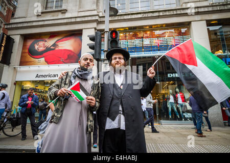 London, UK. 11. Juli 2014. London: Tausende protestieren gegen israelische Luftangriffe auf Gaza Kredit: Guy Corbishley/Alamy Live News Stockfoto