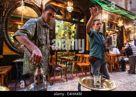 El Fishawi Kaffeehaus im Khan el Khalili-Basar, El-Kairo, Ägypten Stockfoto